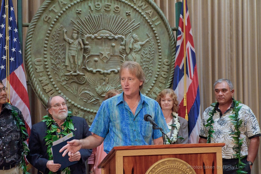 John Lindelow at MOU signing